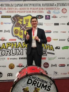 176 HiPAgoUE6IM